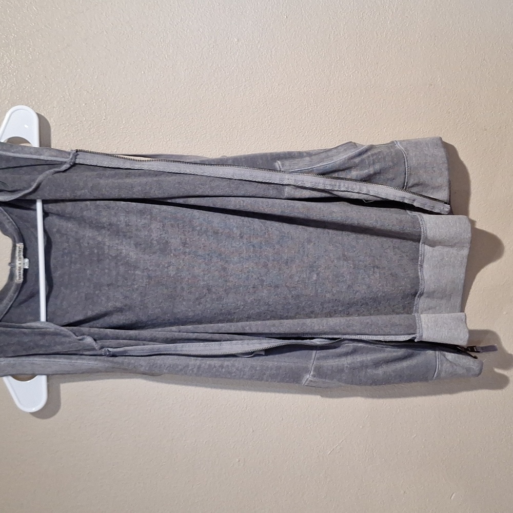 Threads 4 thought workout gray